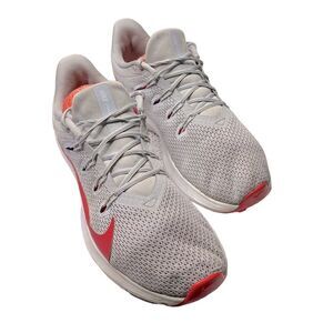 Nike Quest 2 Wm’s Sz 9 Wolf Grey Red Orbit Running Athletic Tie Up Sneakers